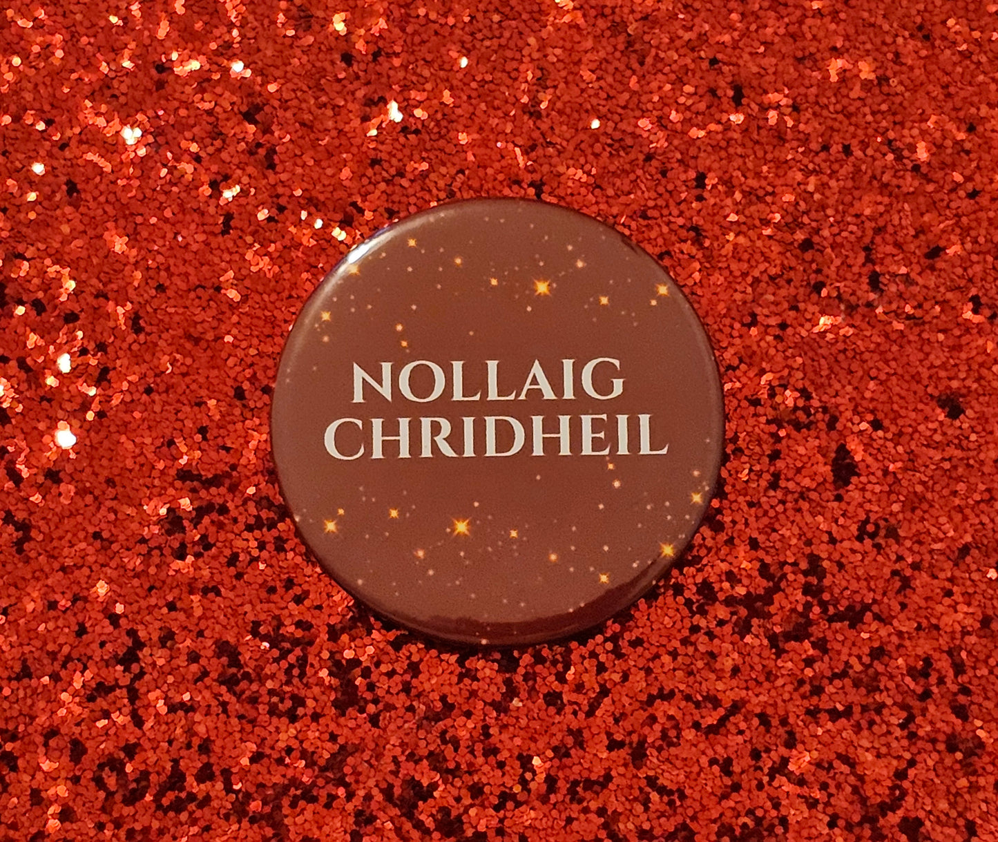 Gaelic Red Nollaig Chridheil (Merry Christmas) Badge