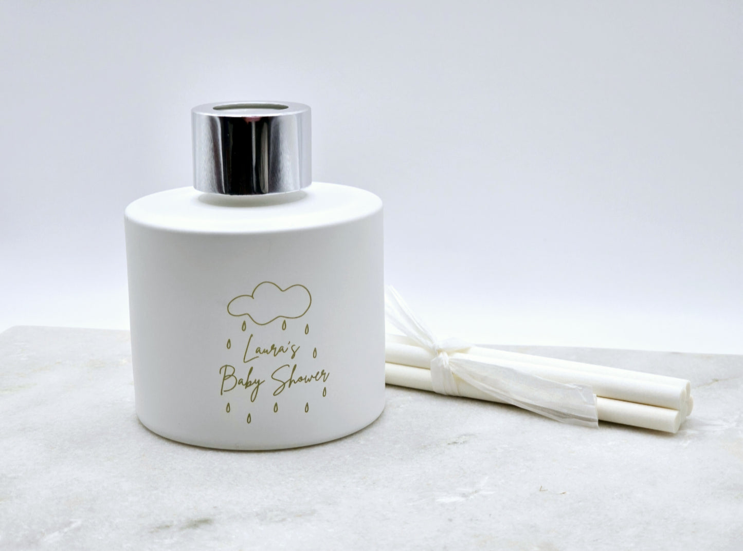 Engraved Diffuser in Matt White Glass